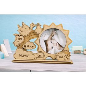   Egyedileg gravírozott fotótartó keret -Gólya1– újszülött fotókhoz